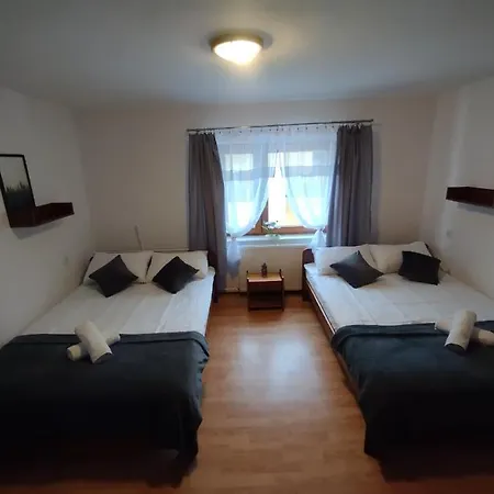 Czyrna Przy Gondoli Habitación en casa particular *